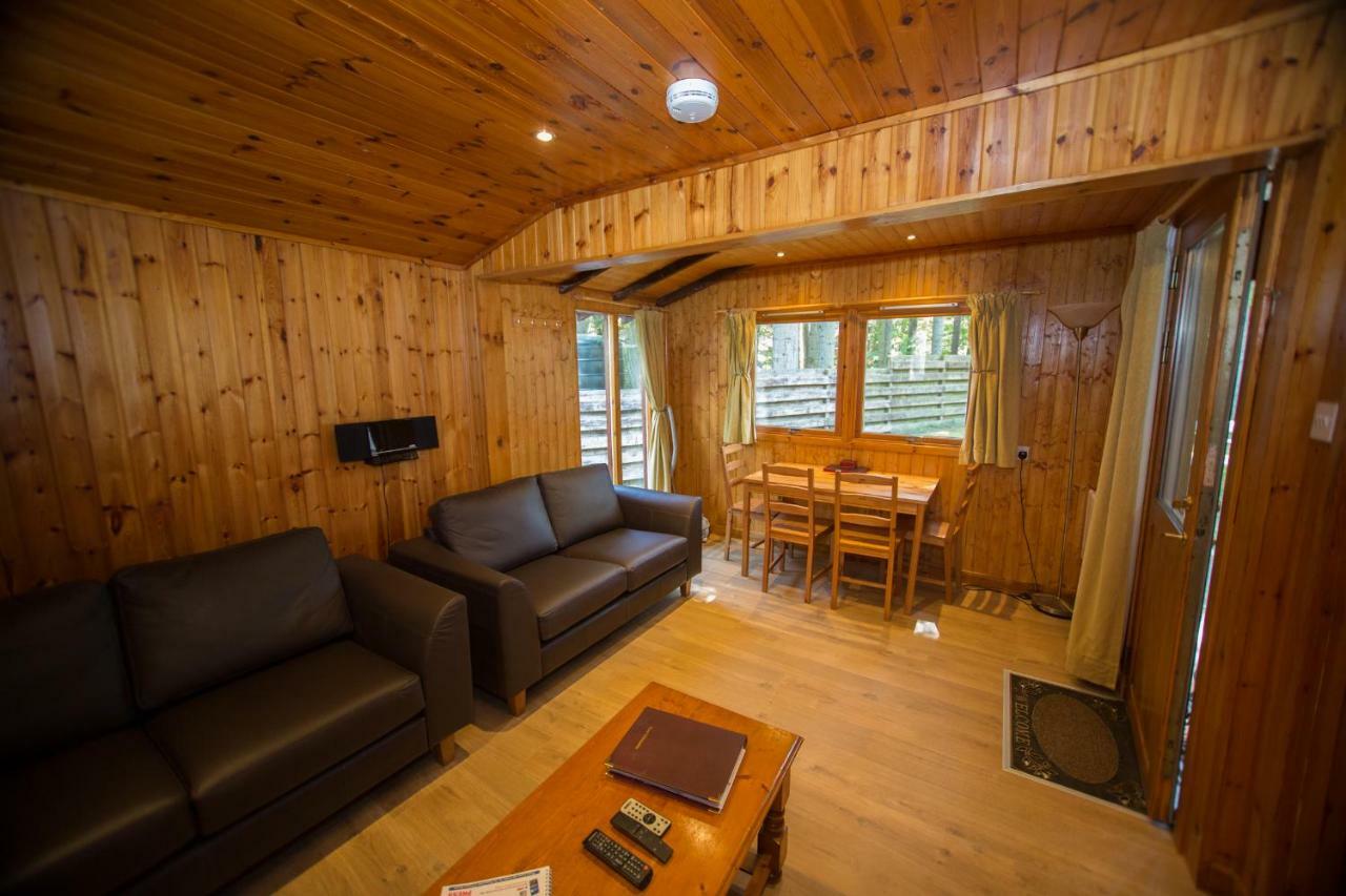Invercauld Lodges Баллатер Экстерьер фото