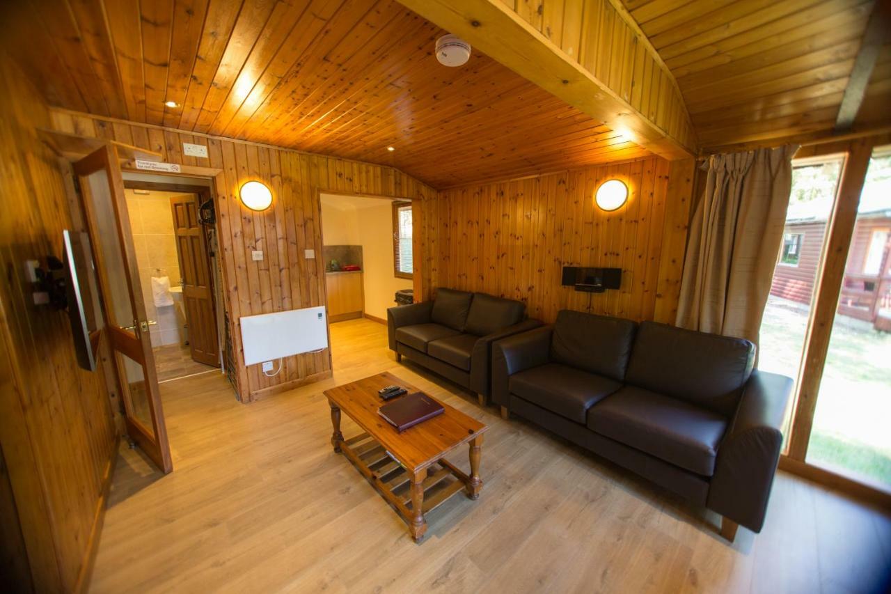 Invercauld Lodges Баллатер Экстерьер фото
